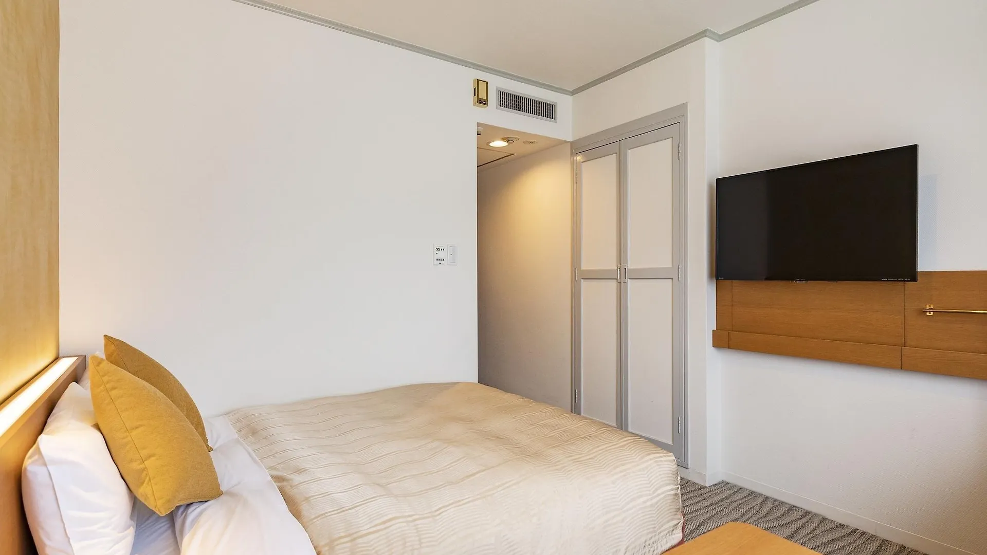 Nishitetsu Inn Fukuoka Fukuoka  Hotel